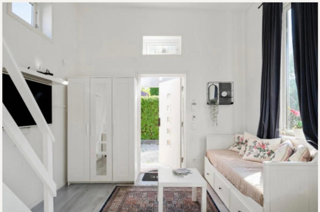 Ferienwohnung Fresh Happy Little House, 35 M2 In Taeby Stockholm Exterior foto